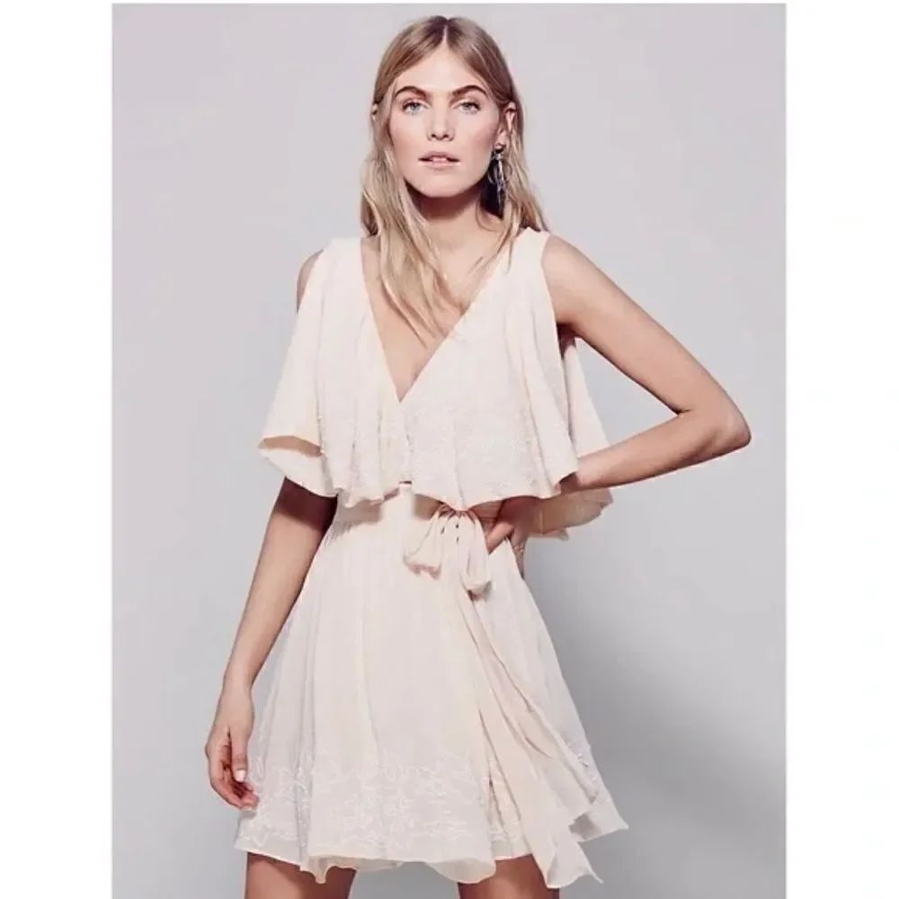 Free People Sylvia peach beaded wrap mini dress size small EUC